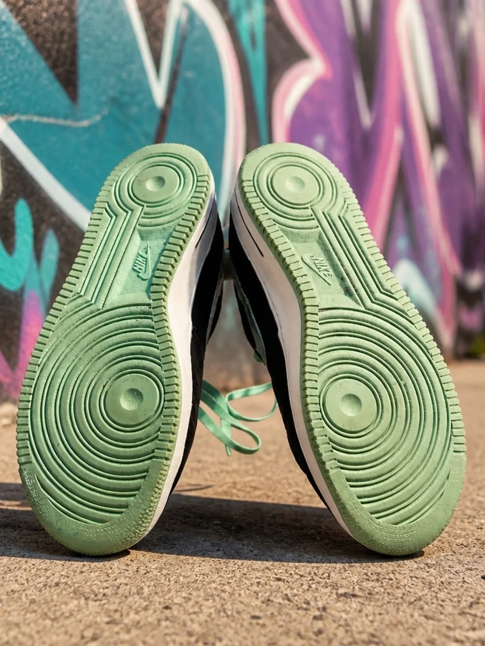 Nike Air Force 1 low Black and Mint Green Low-Top Sneakers